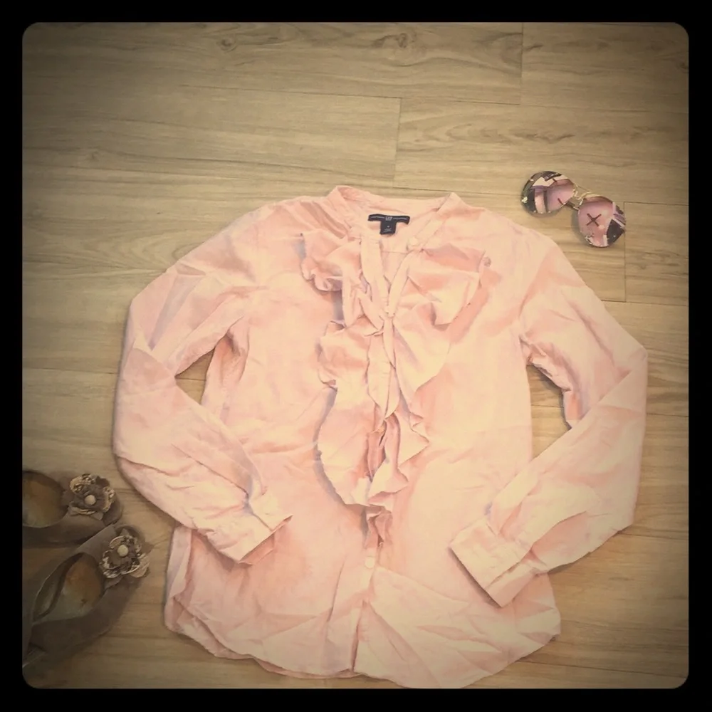 Gap Button Down Ruffle Top - Picture 1 of 7